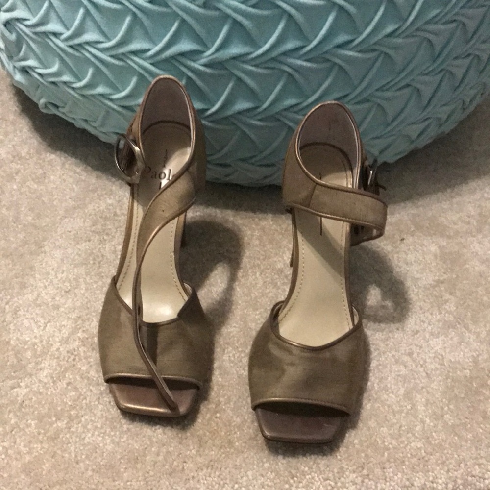 Linea Paolo block heels.